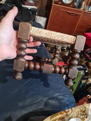 Reposapiés de roble torneado bobina vuelta del siglo XIX gran pátina Foto 1 de 4