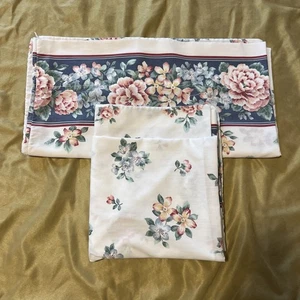 Vintage MARTEX FLORAL PRINT King Size Pillowcases Set of 2 (18 1/2" X 40") - Picture 1 of 10