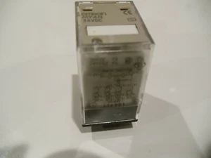 Relé enchufable OMRON MY4N- 24 VDC, 14 pines, cuadrado, 120 VAC - Imagen 1 de 5