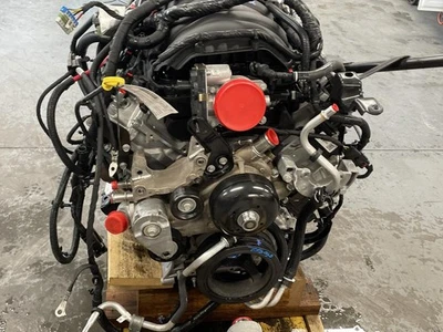 Chevrolet Express 3500 Van Motor 24 6,6 L 2 k millas ¡Funciona bien 6 meses como nuevo! Foto 1 de 4