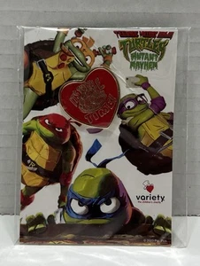 Prendedor corazón caritativo Teenage Mutant Ninja Turtles Mutant Mayhem "It's Turtle Time" - Imagen 1 de 3