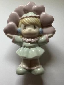 Figurina Ragazza Momenti Preziosi con Cuori Luce Notturna 1994 - Foto 1 di 4