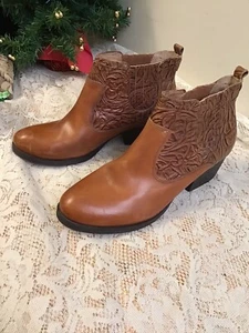 Nurture Size 10 M leather ankle boots- Tooled Floral leather booties camel - Picture 1 of 9