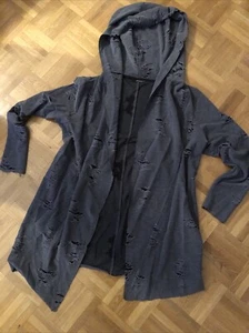 Zombie Kostüm Jacke „Fetzen“ Grau mit Löchern Gr. S - Bild 1 von 4