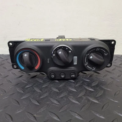 Chevrolet Equinox 2005 calefacción aire acondicionado control de temperatura OEM Foto 1 de 2