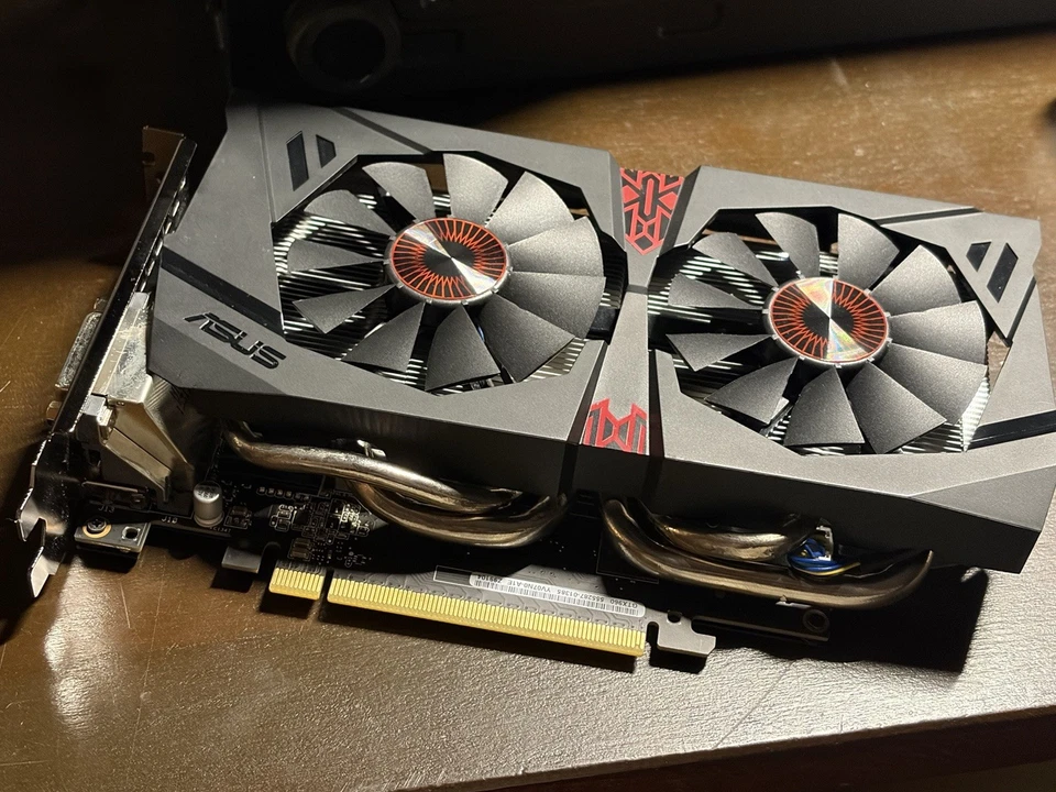 ASUS GeForce Strix GTX 960 2GB Sehr Guter Zustand Gebraucht - Bild 1 von 4