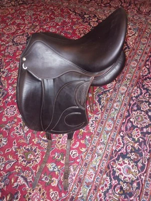 Sillín de doma 17,5" DEVOUCOUX LOREAK MONOFLAP #2 Foto 1 de 4