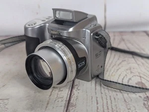 Kodak EasyShare Z740 5,0 Megapixel, 10x optisch 38-380mm silber getestet funktioniert - Bild 1 von 9