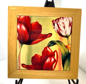 Rote Tulpen Kochplatte und Wandbehang 8" Quadrat Naturholz gerahmt bedruckte Fliese - Bild 1 von 7