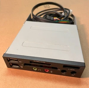 Silverstone 3.5" Frontpanel Cardreader SST-FP35B inkl. Fire Wire/eSATA/HD Audio - Bild 1 von 2