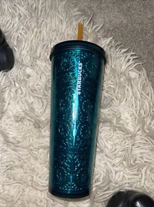 Starbucks tumbler Jan 2017 24 Oz Green Embossed Daisy Venti Coffee Tea Drink Mug - Picture 1 of 6