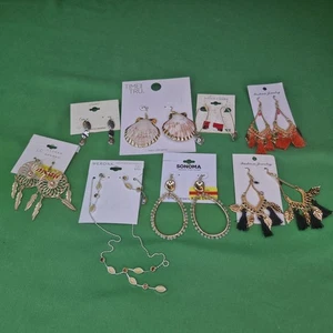 Nuevo con etiquetas Lote de 8 pendientes de joyería de moda + collar a juego Y-Drop cuelga perforado - Imagen 1 de 23