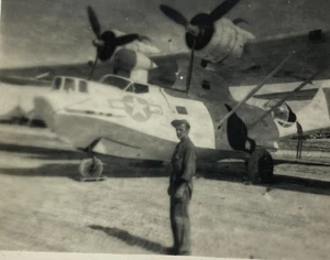 WWII USN PBY Catalina Amphibious Patrol Bomber w/ Airman Snapshot Photo - Picture 1 of 15