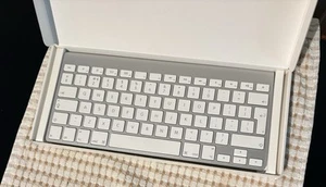 Bluetooth Tastatur, Trackpad & Maus für Mac kompatibel kabellos Apple Keyboard - Bild 1 von 6