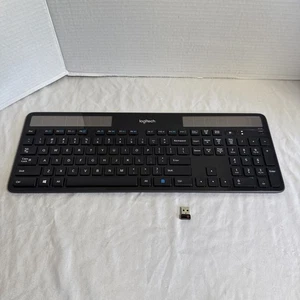Logitech K750 SOLAR Tastiera Wireless Full-Size Unificante, Dongle Nero Incluso - Foto 1 di 7