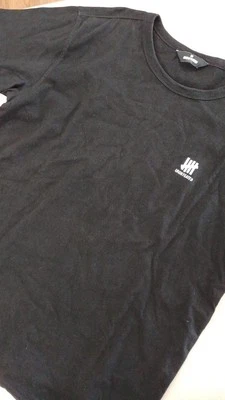 Camiseta Undefeated para hombre Foto 1 de 4