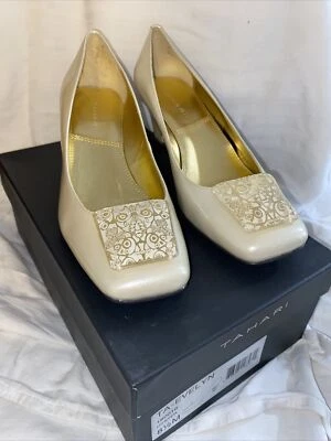 Tahari Evelyn Oyster Cuero Vestido Tacones Zapatos Talla 8.5M Beige Brillante Nuevo Foto 1 de 4