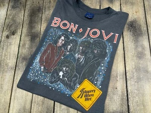 M * vtg 80s BON JOVI Slippery When Wet t shirt * 74.128 glam tour metal jon - Picture 1 of 6