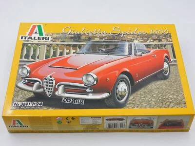 Italeri Alfa Romeo Giulietta Spider 1/24 vintage plastic kit 3691 1990s w/box - Immagine 1 di 3