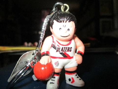 New W/Tag Deadstock PORTLAND TRAILBLAZERS Jersey L'il Brat 2" Tall Keychain Cover