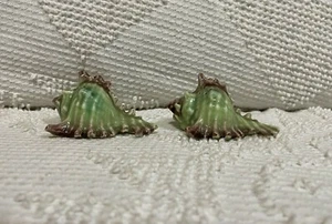 Sea Shell Set of 2 Salt and Pepper Shakers Vintage Green & Brown - Picture 1 of 10