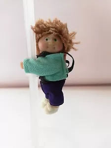 CABBAGE PATCH KIDS ANNI 80" VINTAGE MANI A PINZA BAMBOLA CAPELLI CASTANI DOLL - Foto 1 di 3