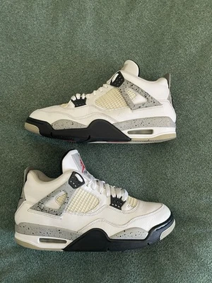 Talla 10.5 - Jordan 4 Retro OG Medio Blanco Cemento Foto 1 de 4