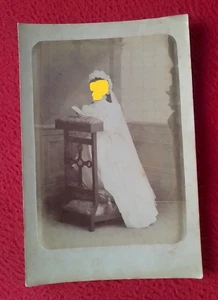 FOTOGRAFIA NIÑA CON VESTIDO DE PRIMERA COMUNION O SIMIL FIRST COMMUNION SPAIN ?. - Imagen 1 de 2