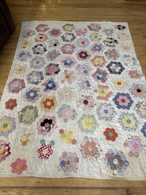 复古被子祖母的花园饲料袋手工缝制五颜六色的农场阅读 — 第 1/4 张图片