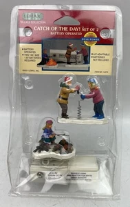 ⭐ 2001 Lemax Village Collection 14673 CATCH OF THE DAY Set of 2 Battery Operated - Picture 1 of 2