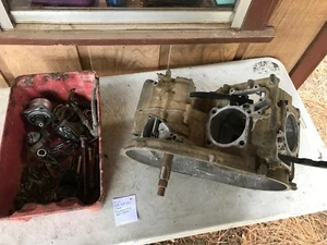 Arctic Cat 650 Vtwin Cranckcases Both Left And Right, Bevel Gear, Trans.Gear - Picture 1 of 12