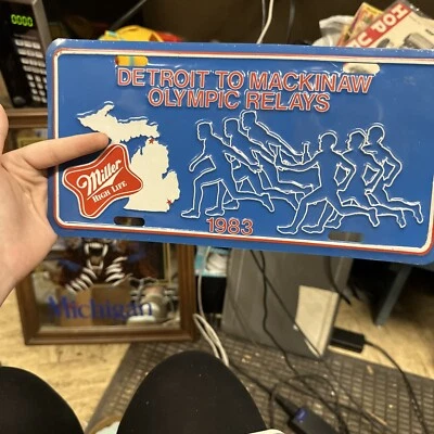 Placa de licencia de relevos olímpicos de Detroit a Mackinaw 1983 Foto 1 de 4