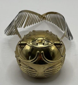 Reloj de mesa Pottery Barn Teen Harry Potter Golden Snitch SIN PROBAR necesita batería - Imagen 1 de 4