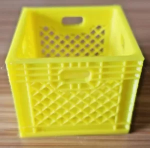 RC 1/10 Maßstab gelbes Spielzeug Milchkiste Felsenraupe LKW Garage Mini Zubehör - Bild 1 von 6