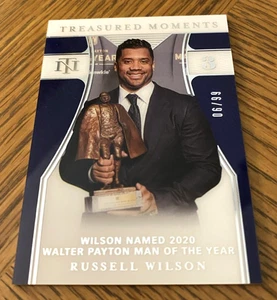 2021 Tesori Nazionali Russell Wilson "Momenti Tesori" #'d /99 SP SEAHAWKS - Foto 1 di 2
