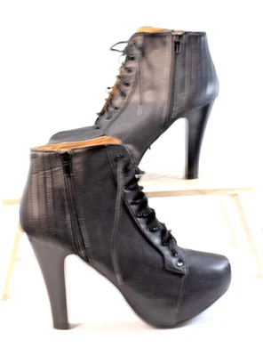 🔥 Ботинки на платформе на шнуровке Charlotte Russe черные — размер 10 — жесткие и безупречные - Изображение 1 из 4