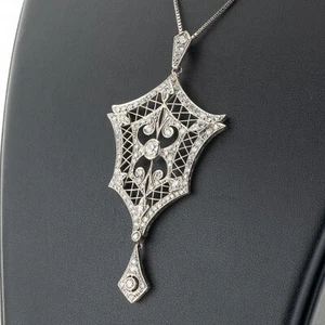 Original Art Deco Anhänger aus Platin mit 2,3 Carat Brillanten - Bild 1 von 5