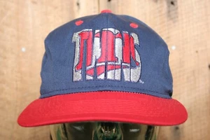 Vintage NEW ERA #1 Apparel Minnesota Twins Embroidered Snapback Hat - Picture 1 of 9