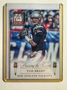 K249,342 - 2015 Donruss Elite Inserts Passing the Torch #5 Tom Brady/Garoppolo - Picture 1 of 1
