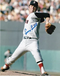 SONNY SIEBERT BOSTON RED SOX ACTION SIGNED 8x10 - Picture 1 of 1