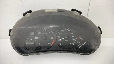 Compteur PEUGEOT 206 PHASE 2 6106LE - Photo 1/4