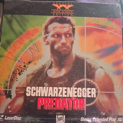 Predator–1987 20th Century Fox–1152-85 LaserDisc - Image 1 of 3