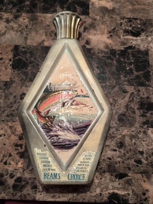 Botella decantadora de whisky Beams Choice James Lockhart PESCADO de colección trucha arco iris vacía Foto 1 de 4