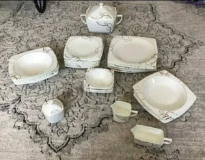 33 Stck. Importiert Bone China Essteller Schüsseln Tassen Set - Bild 1 von 5