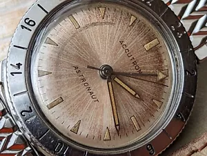 Vintage 1967 Bulova Accutron Astronaut mit gealtertem Zifferblatt, orange Patina, signiertes Armband - Bild 1 von 16