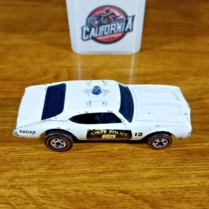 Hot Wheels Flying Colors Redline Olds 442 Police Cruiser White Hong Kong HK 1976 - Picture 1 of 6