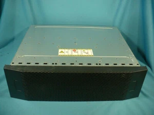 Arreglo de almacenamiento de gabinete de disco duro KTN-STL3 de 15 bahías 2 módulos de enlace SAS 2x PSU - Imagen 1 de 9