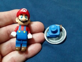 Nintendo 2011 Super Mario Bros. Mario 2.5" K'Nex Figure W/ ROLLER KNEX
