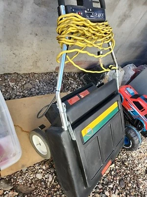 LOOKS BRAND NEW. BARELY USED 30” NSS Super Suction Commercial Vacuum Pacer 30 - Image 1 of 3