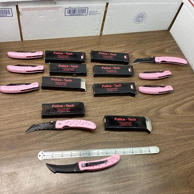Cuchillo técnico plegable de policía estilo espiga 8 Mean Bitch rosa "Super Bitch" Foto 1 de 2
